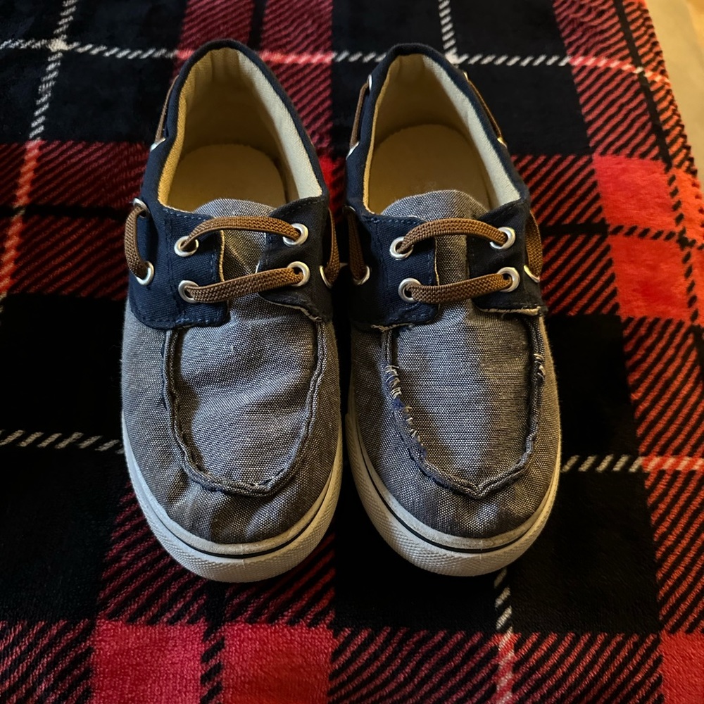 Kids shoes